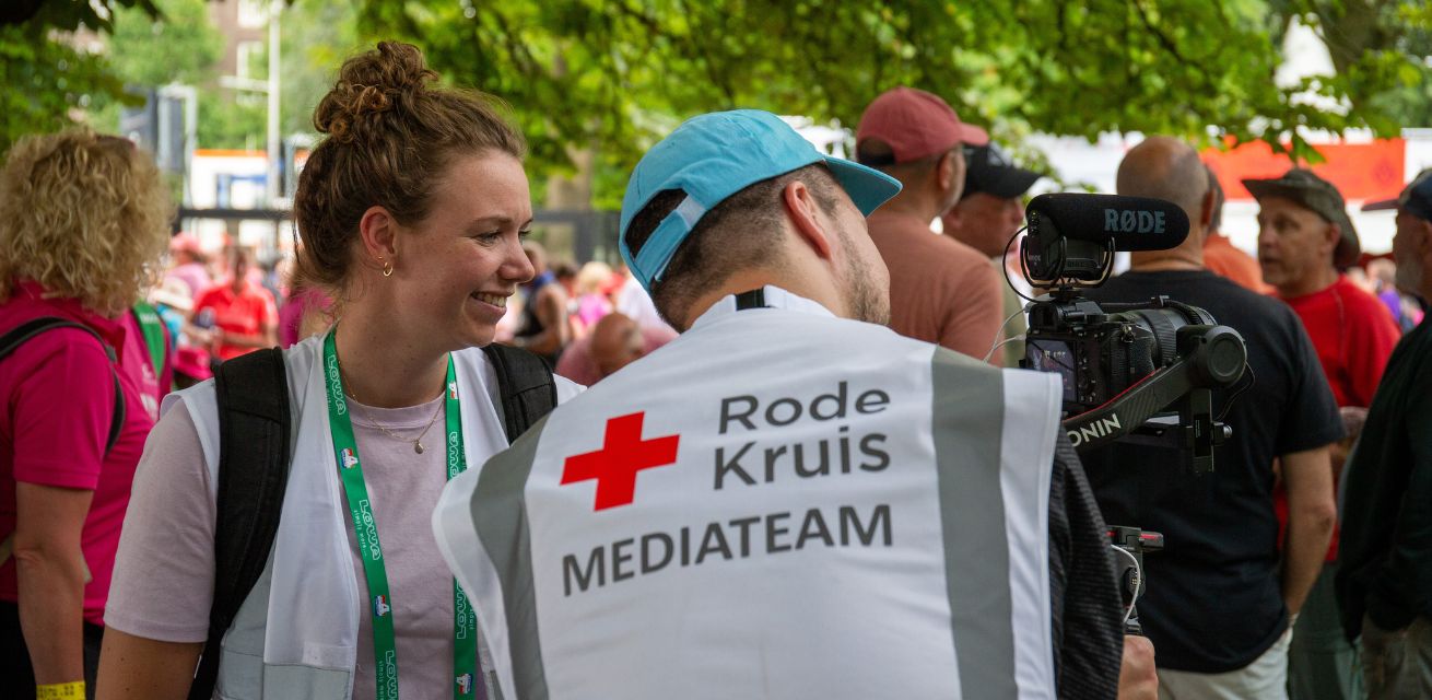 communicatie_social_media_communicatief_vrijwilligerswerk_vrijwilliger_rode_kruis