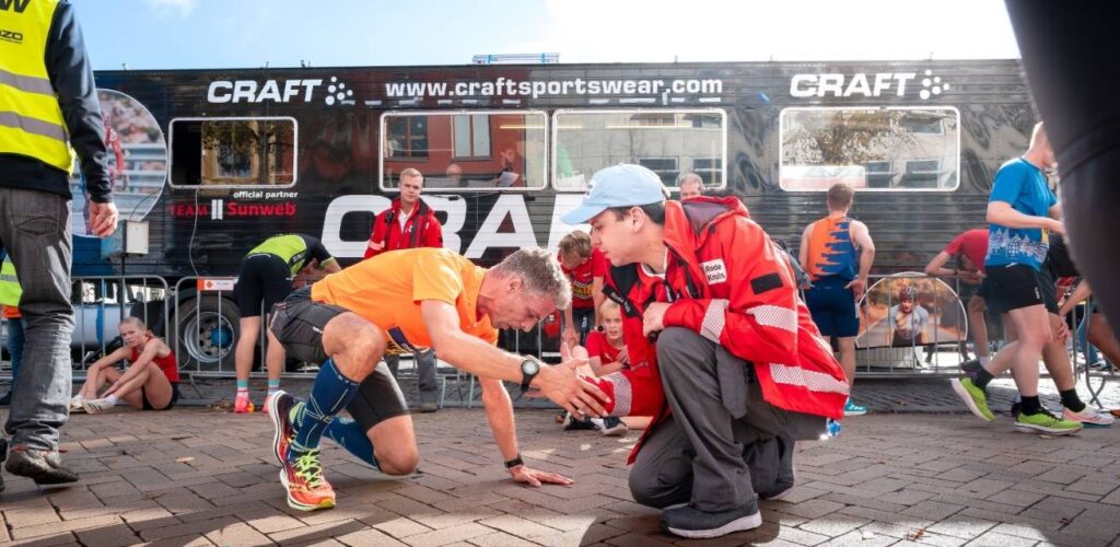 Hulpverlening Rode Kruis 4 mijl van Groningen
