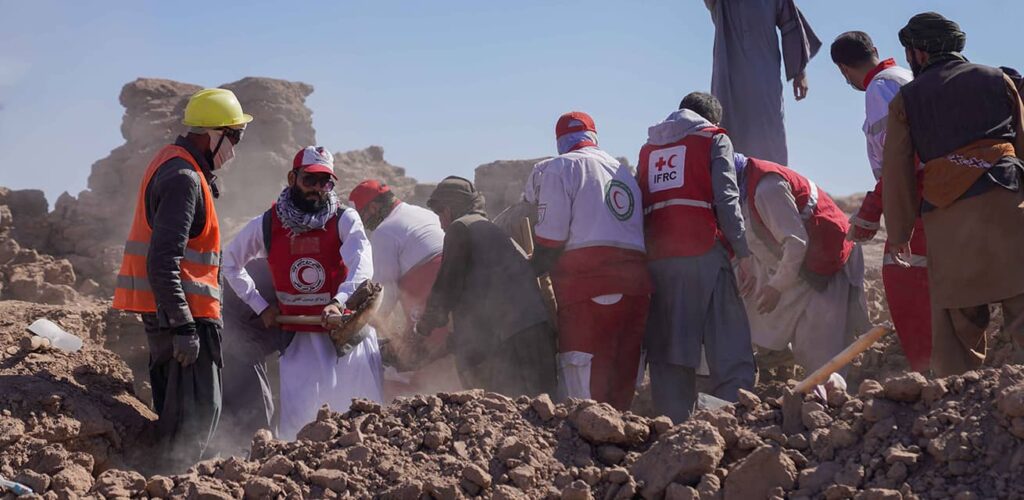 Hulpverlening Afghanistan na aardbeving - Rode Kruis