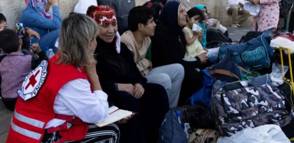 Zakieh vluchtte uit Libanon naar Syrië en kreeg hulp van het Rode Kruis.