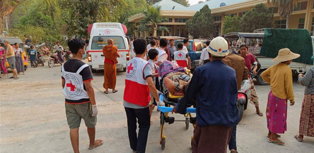 Hulpverlening Rode Kruis na aardbeving in Myanmar