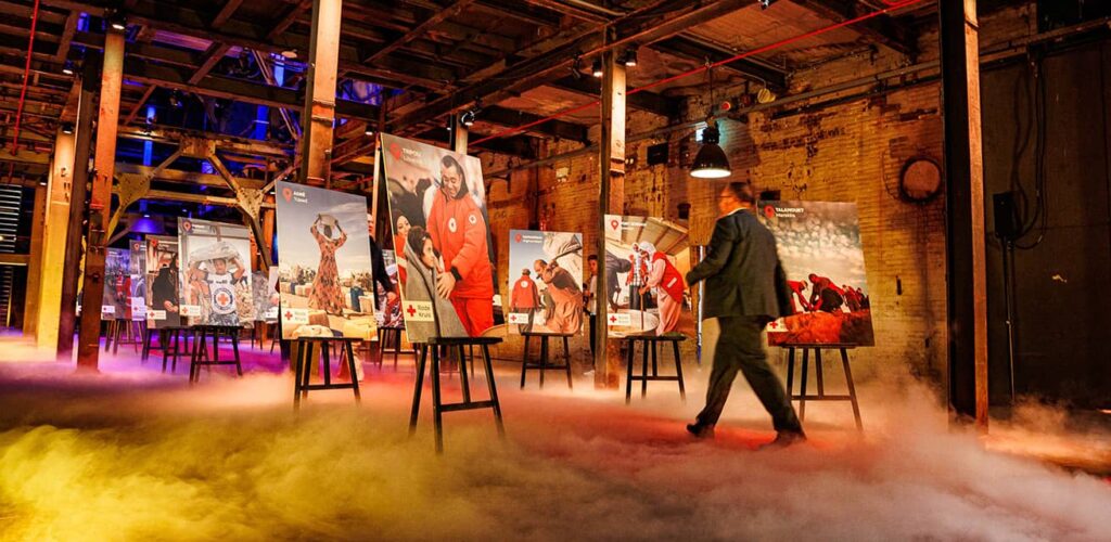 Breakfast Meets Impact hal met foto's Rode Kruis