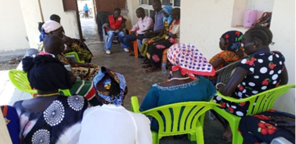 Het Rode Kruis organiseert dialoogsessies om geweld tegen vrouwen tegen te gaan.