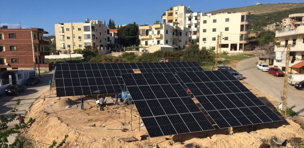 Rode Kruis in Alma Libanon zonnepanelen voor energie watersysteem