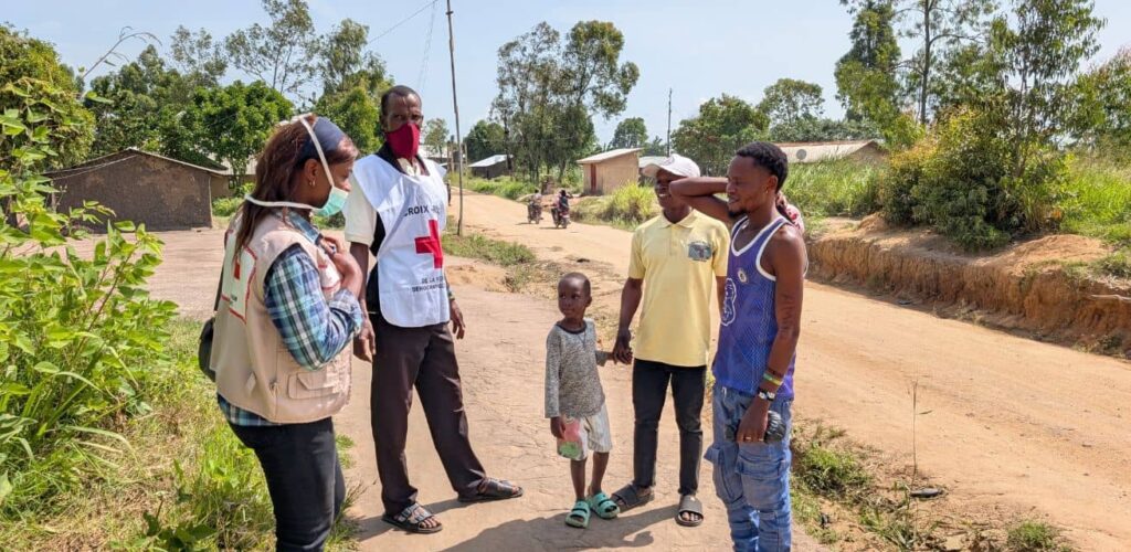 Rode Kruis-hulpverleners gaan geven informatie over ebola