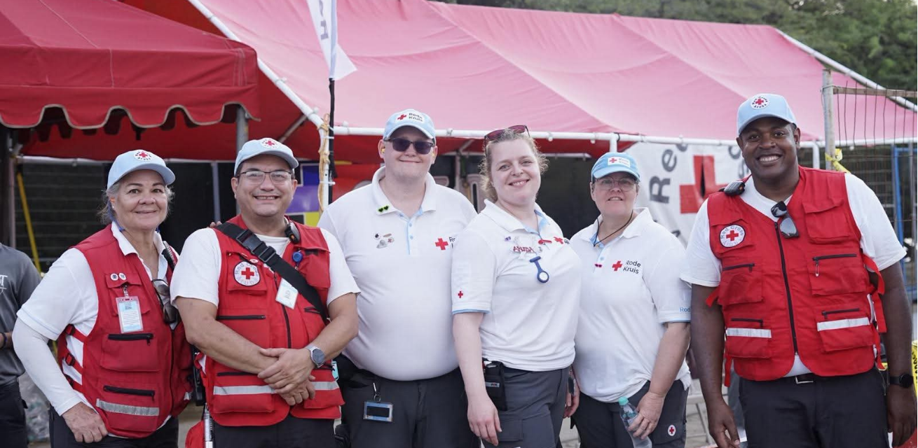 Rode Kruis hulpverleners in actie op Aruba